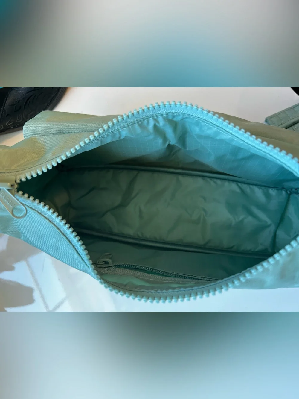 NWOT BAGGU Cargo Shoulder Bag in Seafoam Green